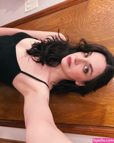 Bailey Meyers schauspielerin sexy foto