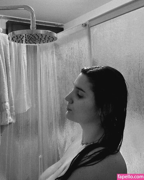 Manuela Mulligh hübsche hd galerie