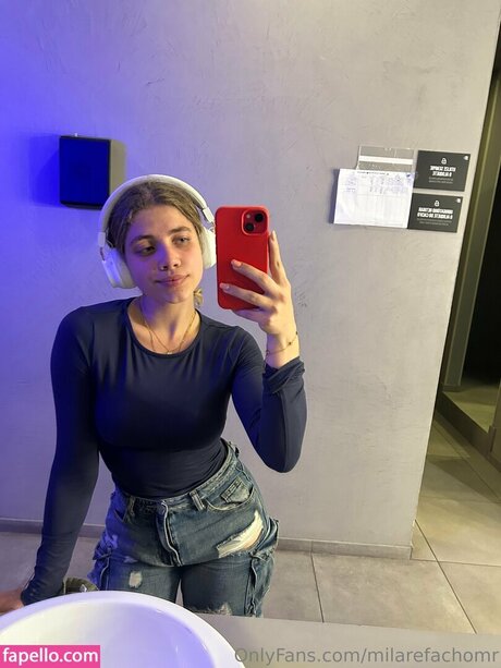 Mila Refacho sexy archiv