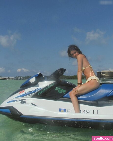 Skylar Martin erwachsene heiße bilder