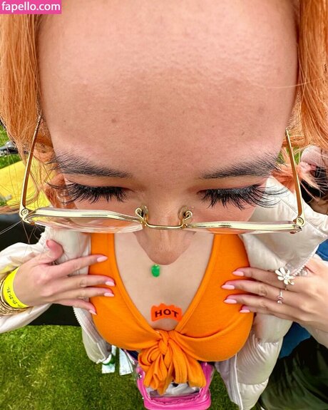 ebenholz-teen-onlyfans heiße akt fotos