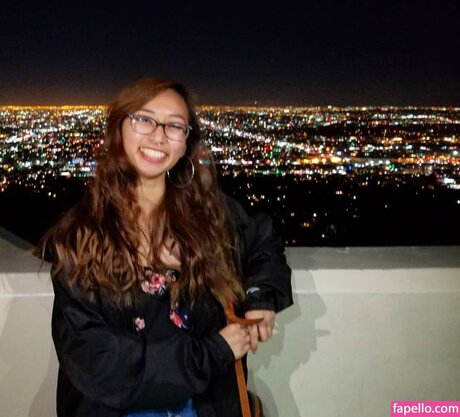 Sophia Phan erotische perfekte archiv