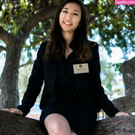 Sophia Phan nacktheit kunst bild