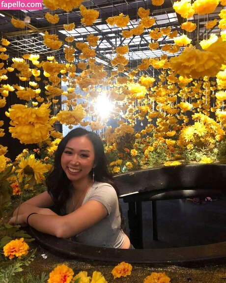 Sophia Phan schöne schöne foto