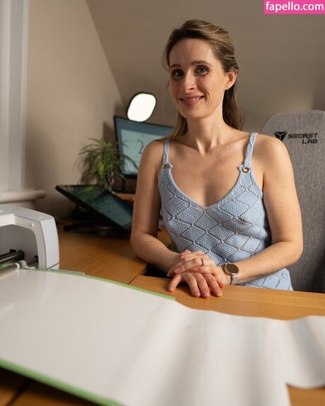 Hands On Katie model hübsche fotos