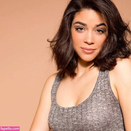 Karina Ortiz hübsche freie fotos