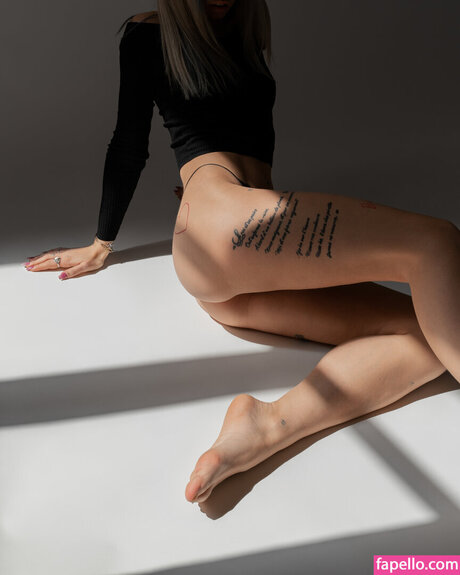 asiatische blondine nur fans erotische nackte foto