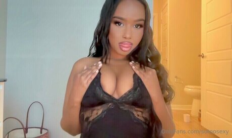 Suadd schauspielerin pornografische foto