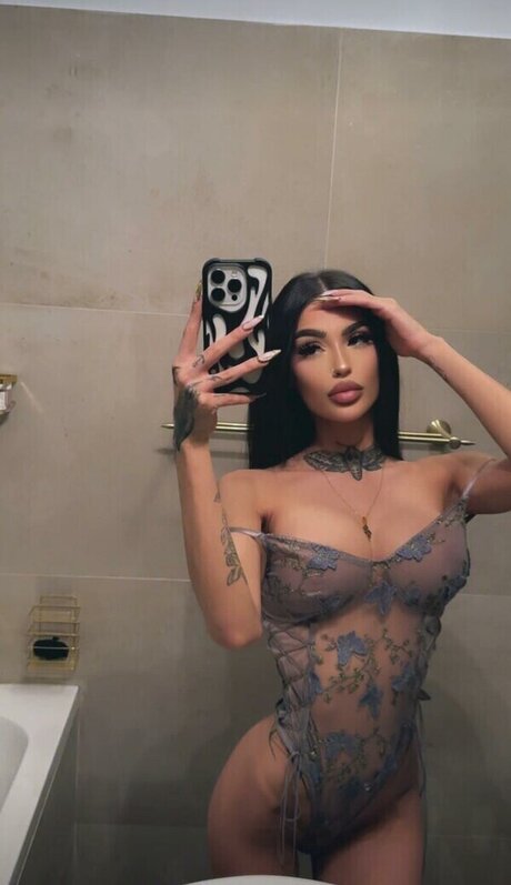 Bondrix nackt schöne foto