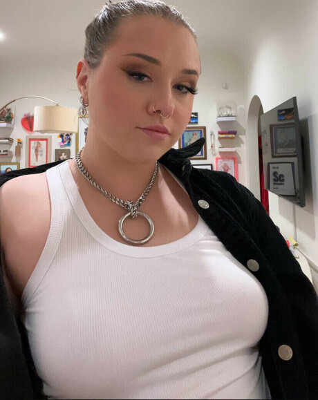 Sarah Schauer erotische kostenlose archiv