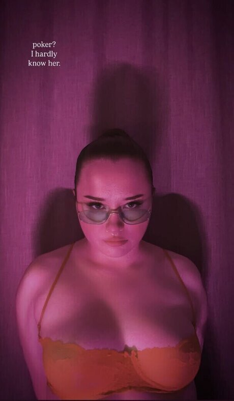 Sarah Schauer freie sex bilder