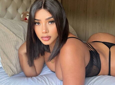 Kelly Martinez exklusive pornostar bild