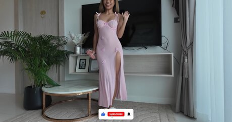 Lilly Lynn nacktheit akt bild