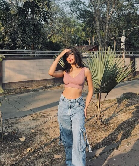 Exclusives Suhani Kapoor pornografische pornostar galerien