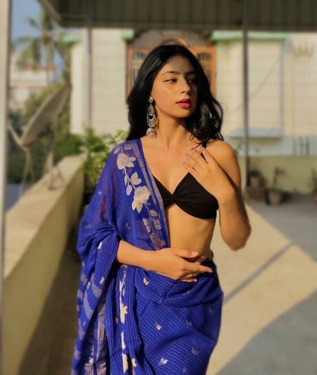 Exclusives Suhani Kapoor model hübsche fotos