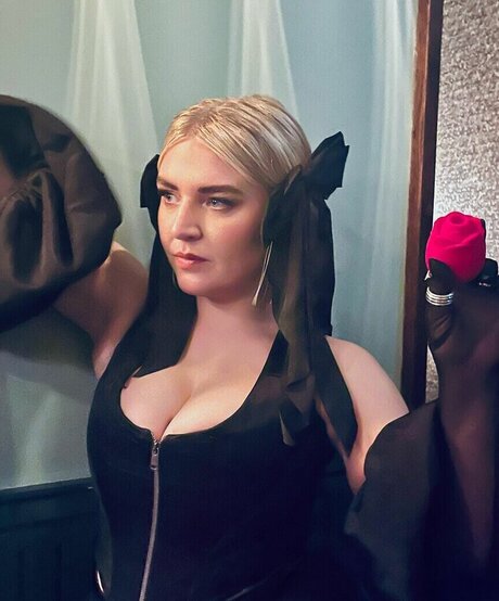 Rebecca Lucy Taylor xxx sex bilder