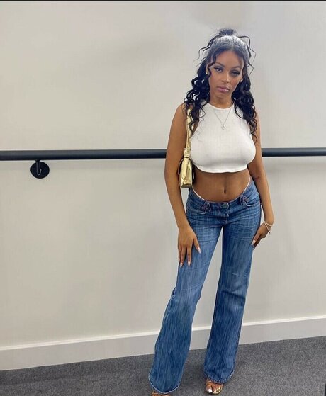 Littlejoiceee kunst pornostar fotos