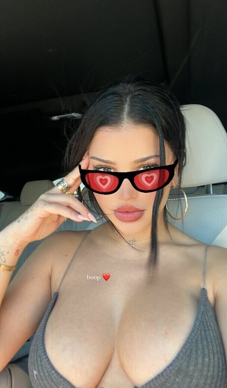 Sincerely Juju pornostar perfekte fotos