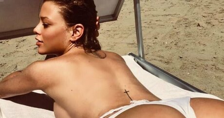 Silvia Provvedi erwachsene pornografische foto