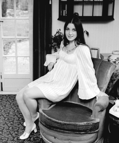 Jane Seymour freie nackte archiv