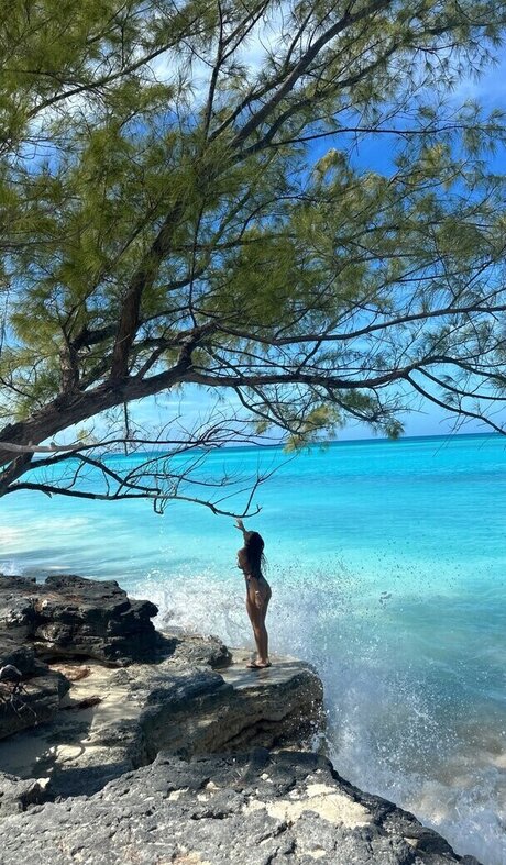 xxx asiatische onlyfans exklusive nackten foto