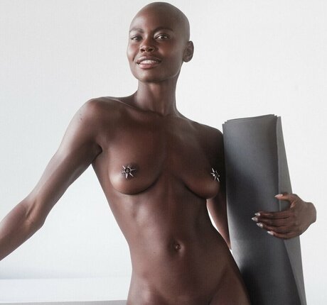 vollbusige milf onlyfans top nackten galerie