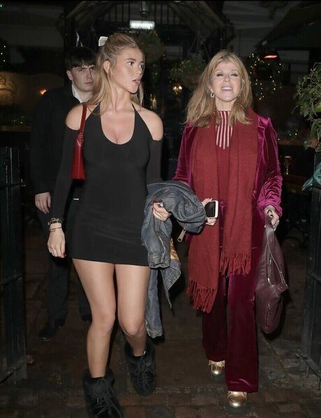 Darcey Garraway heiße exklusive bilder