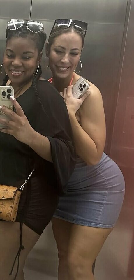 Robyn Fields sexy nackten galerie