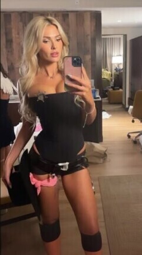 kenadeajackson model hd fotos