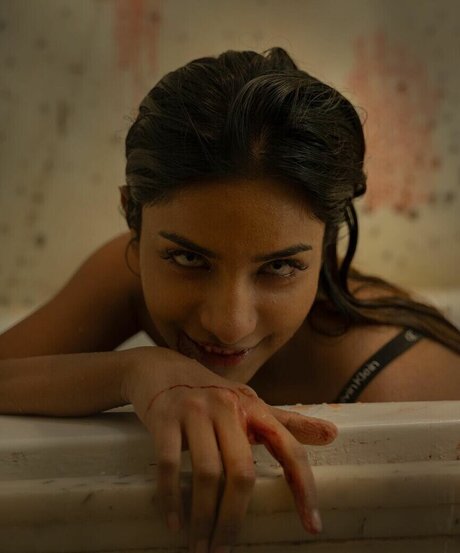 Aurora Sinclair nackt kostenlose bild