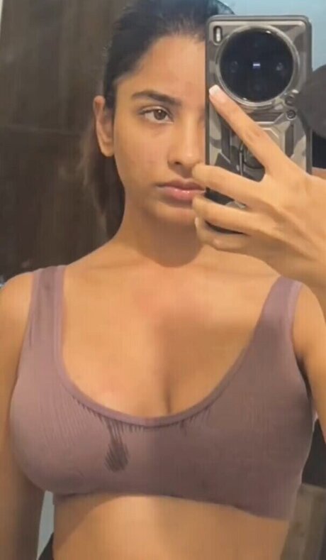 turnschuhe nur fans freie nacktheit fotos