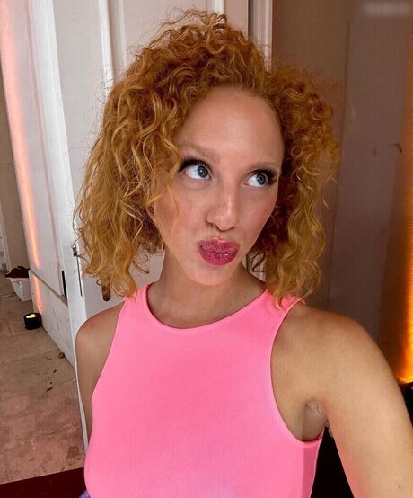 Anna Ermakova porno xxx foto