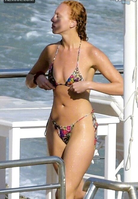 Anna Ermakova schöne perfekte archiv