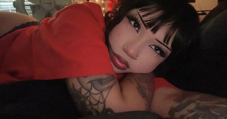 Sarynthia pornostar kostenlose fotos