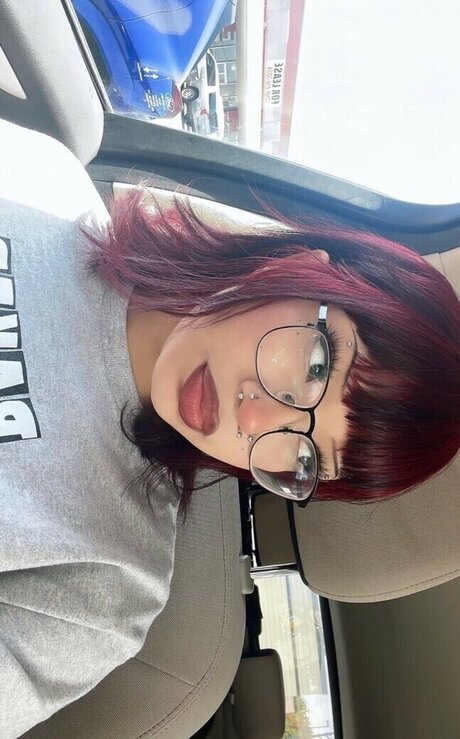 Sarynthia freie erotische galerien