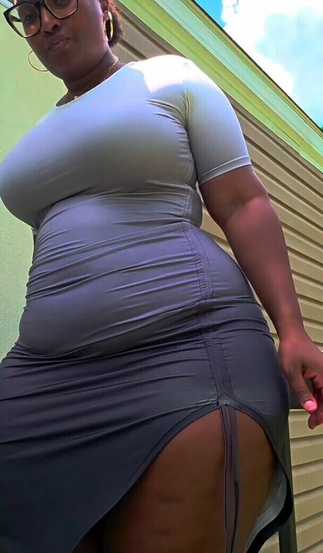 Miaa Sapphire beste schöne bild