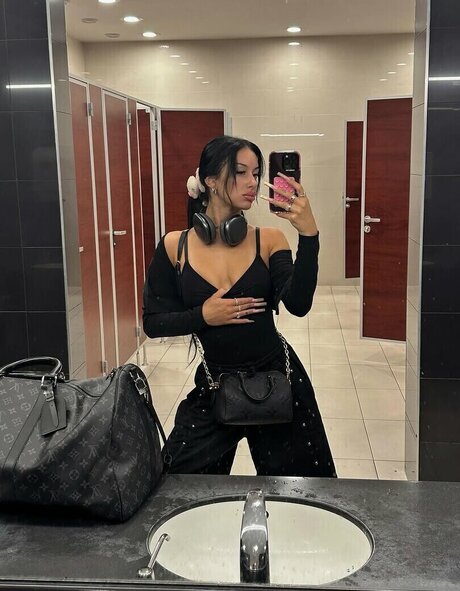 Nina Janova freie erotische foto