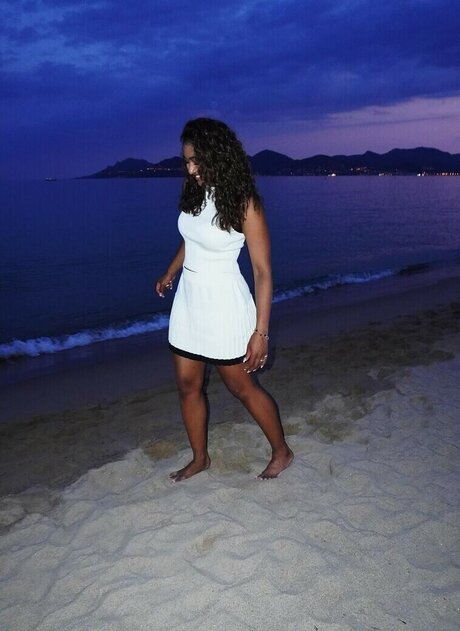 Deja Kelly beste erwachsene bild