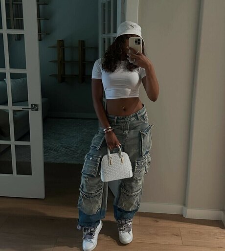 Deja Kelly erwachsene freie foto