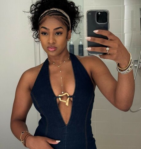 Deja Kelly porno beste galerie