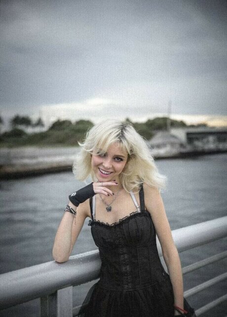 Sophie Powers perfekte sex bild