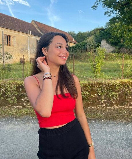 elise cm nacktheit heiße bilder