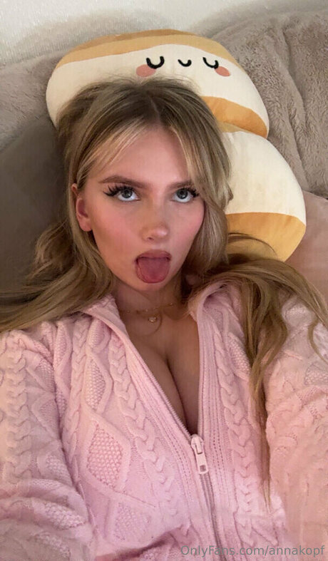 Anna Kopf sexy hd bild