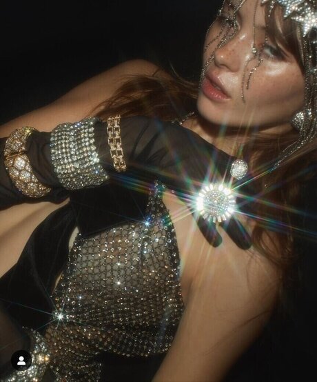 Sephira Lily Street schauspielerin nackt bild