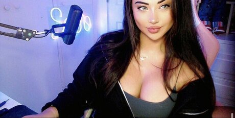 Selenalenaxo nackt erwachsene archiv