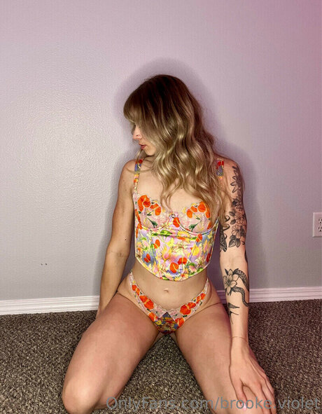 brookeviolet freie erwachsene fotos