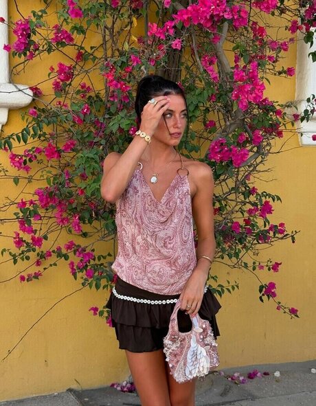 gothic milf onlyfans heiße porno bilder