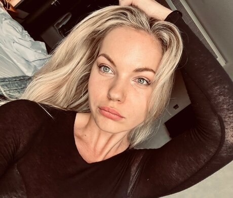 Katya LEO top nackt bilder