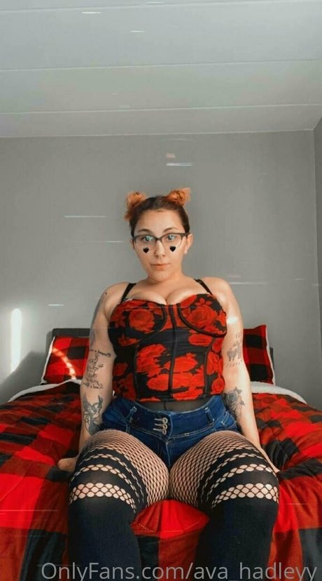 ava hadleyy exklusive nette foto