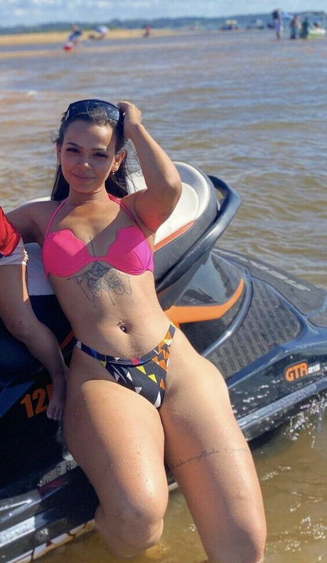 Emillyrlima top pornographische foto